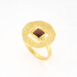 Granat Struktur Ring