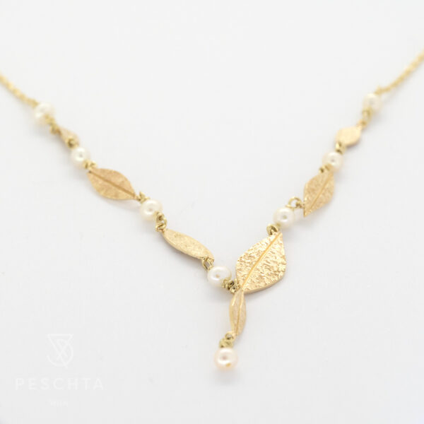 Blätter Perlen Collier