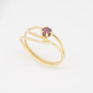 Spinell Wellen Ring